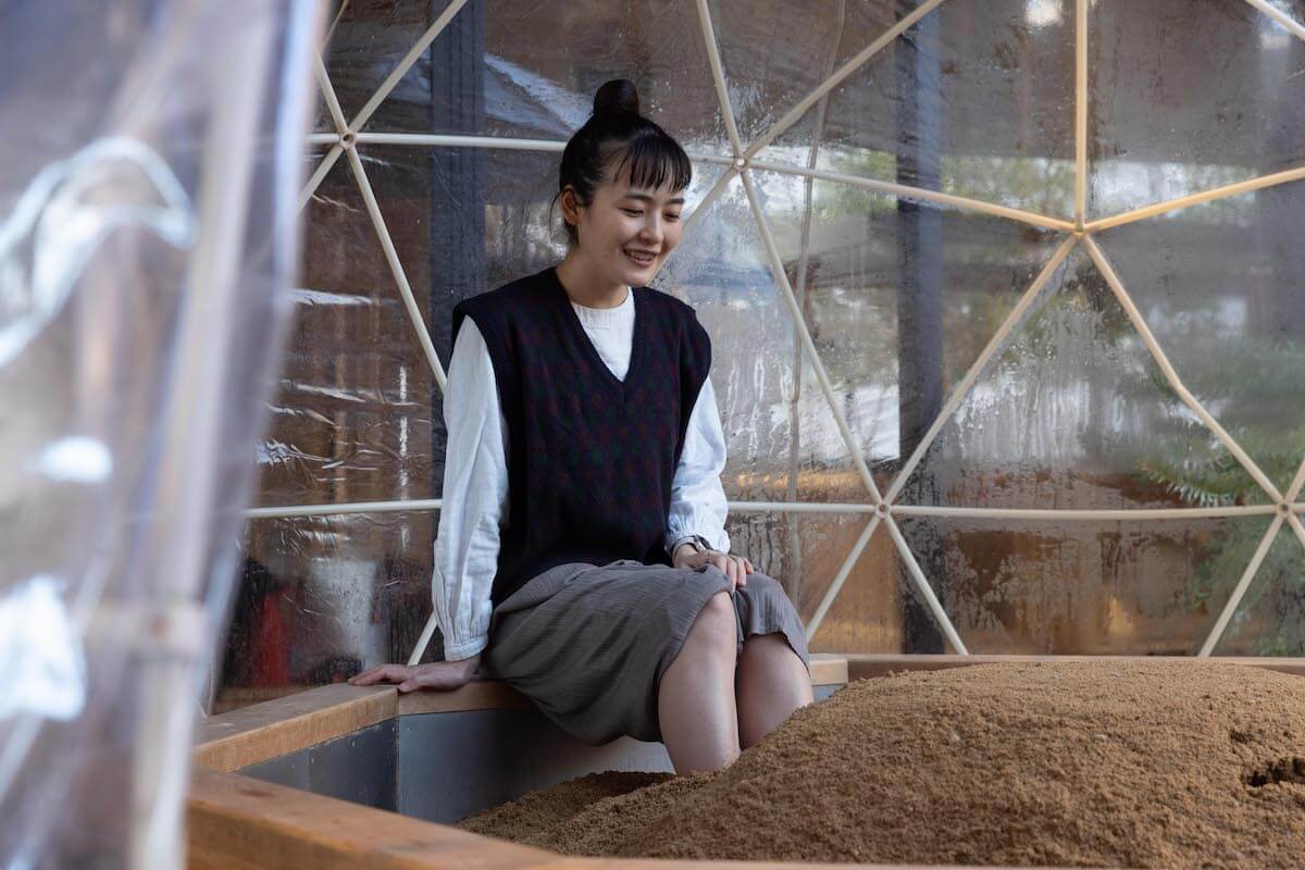 “サウナの女王”清水みさとが故郷・奈良でととのう！吉野桧のサウナと発酵温熱木浴を体験し感じた魅力とは