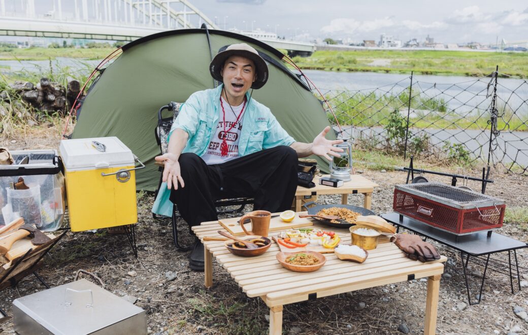 “日本で唯一のBBQ芸人”たけだバーベキューさん直伝！奈良の木を使ったアウトドアグッズでつくるお手軽＆美味しいキャンプ飯