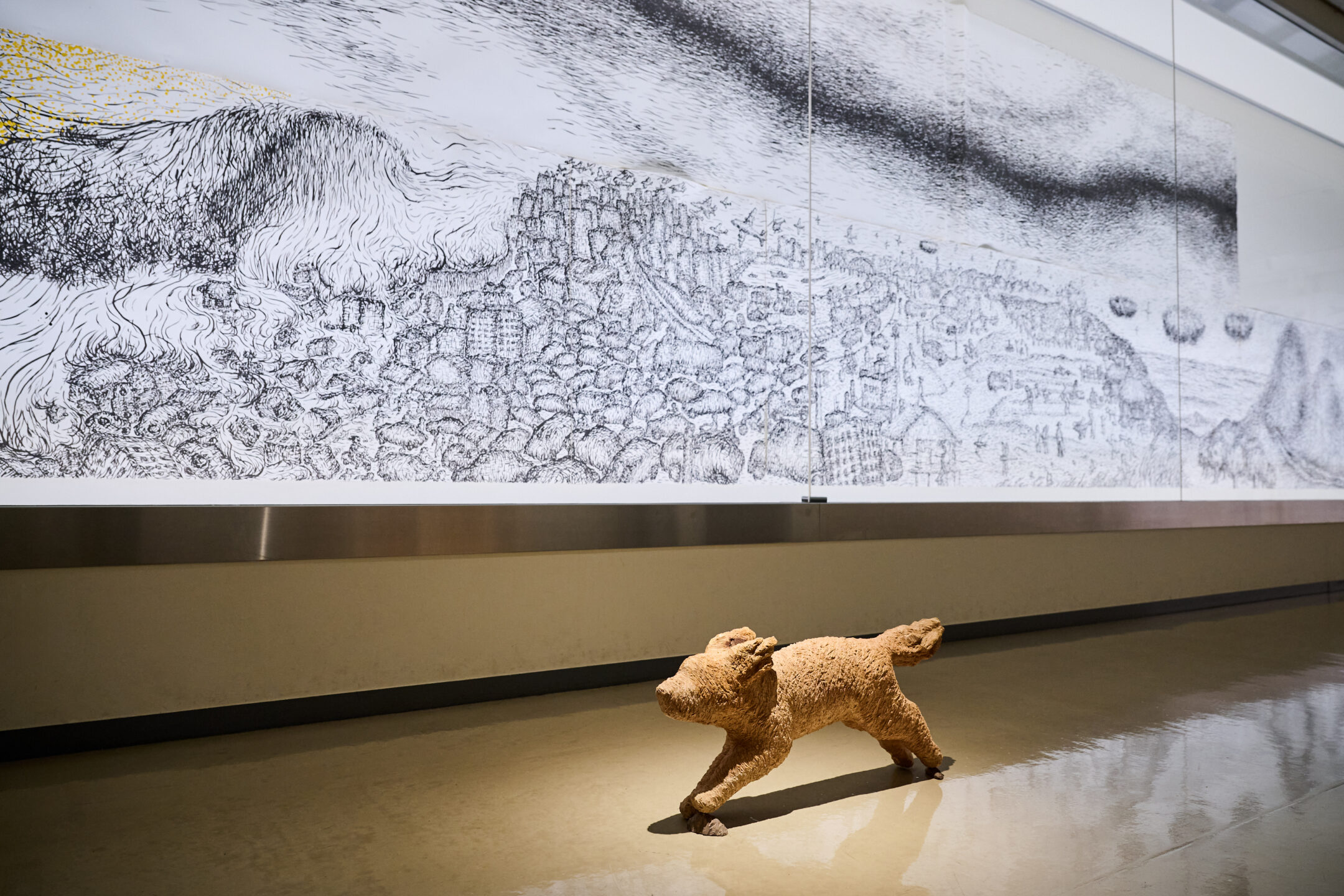奈良県立美術館で開催中！奈良ゆかりの現代作家展「安藤榮作 ―約束の船―」から見る吉野材の文化的な広がり