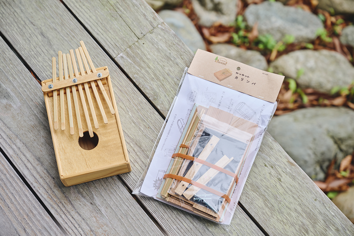 三⼾なつめさんが体験する“⽊のある暮らし”―― 吉野杉の家で『よしのウッドフェス 2025』で出合ったアイテムを楽しむ