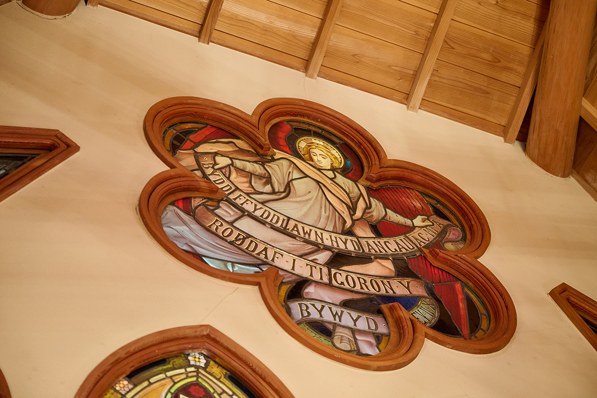 格調高き近代建築『奈良ホテル』ーー吉野杉と光に包まれる祈りのチャペル