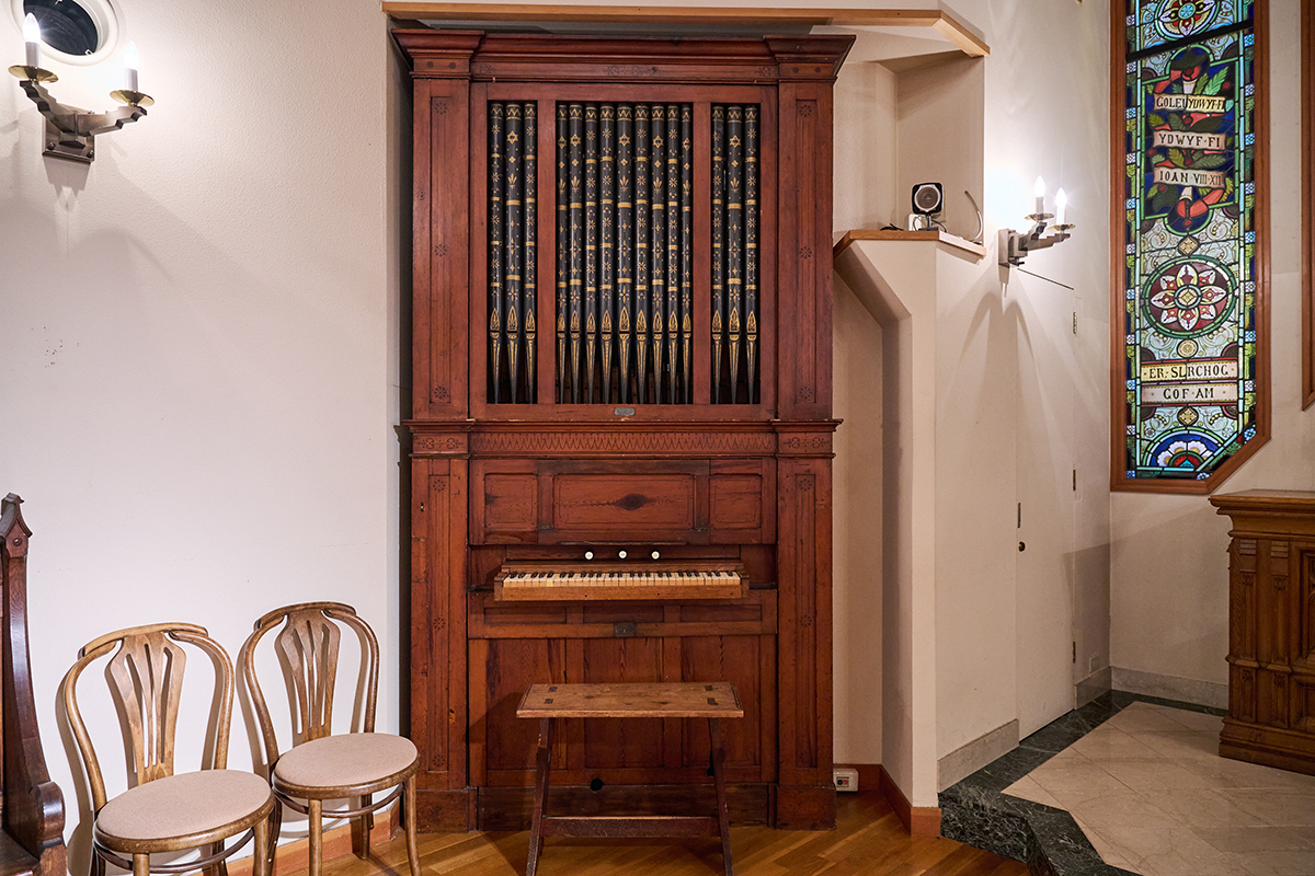 格調高き近代建築『奈良ホテル』ーー吉野杉と光に包まれる祈りのチャペル