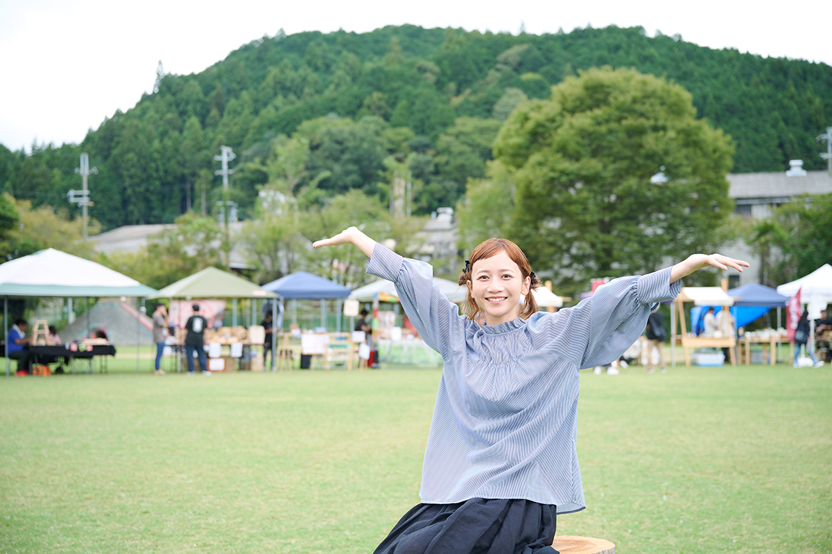 三⼾なつめさんと歩く、木のまち吉野を五感で感じた『よしのウッドフェス2025』レポート