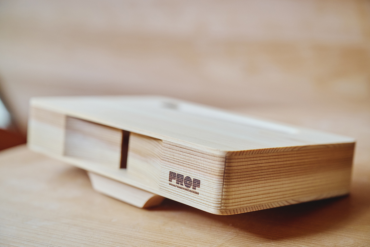 三⼾なつめさんが体験する“⽊のある暮らし”―― 吉野杉の家で『よしのウッドフェス 2025』で出合ったアイテムを楽しむ