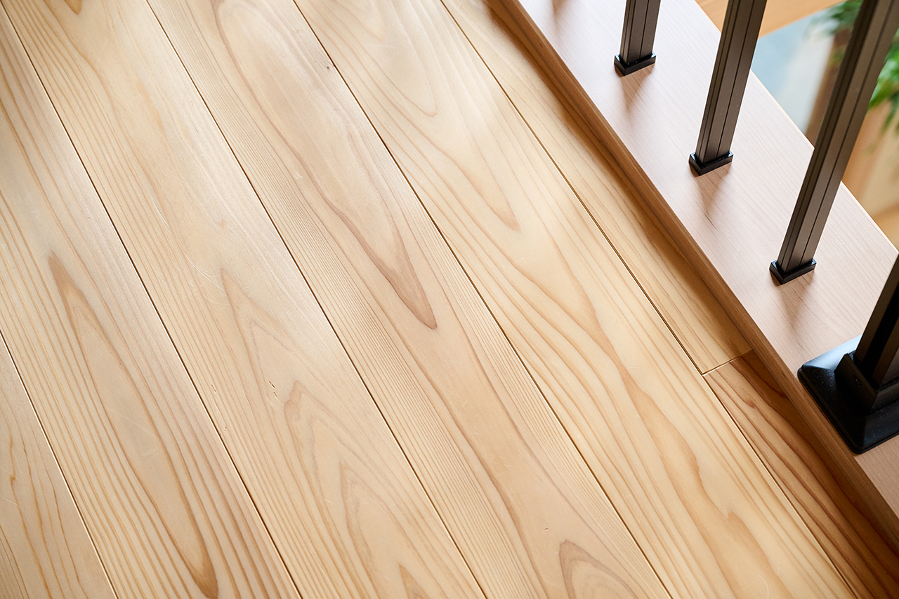 奈良の木と暮らす選択。こだわりを重ねた“建て替え”で見つけた住まいの心地よさとは？